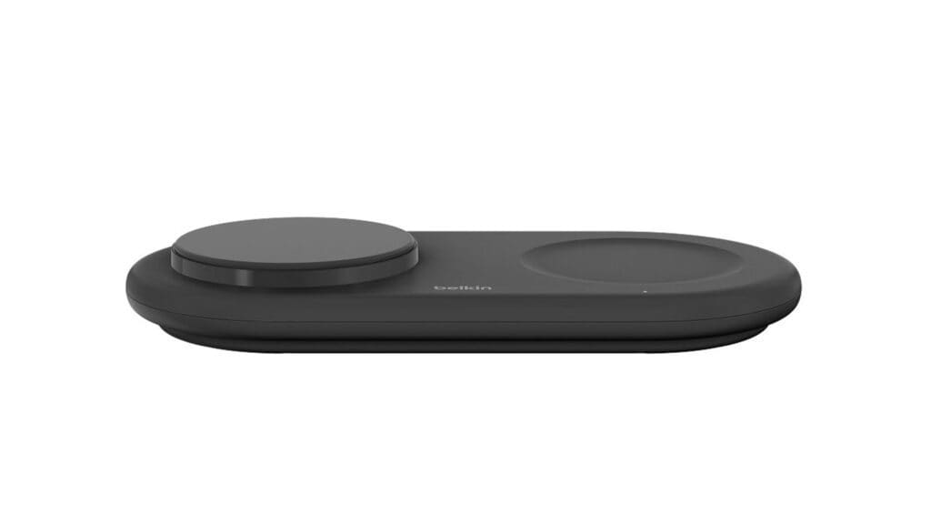 Image of a Belkin 25W Magnetic 2-in-1 Stand against a white background.
