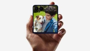 A person holding the Samsung Galaxy Z Flip7