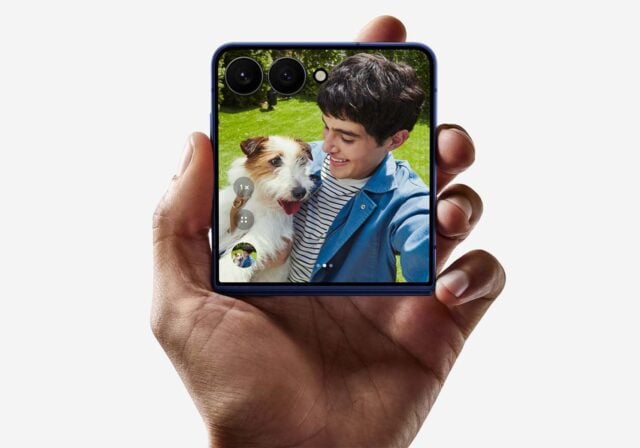 A person holding the Samsung Galaxy Z Flip7
