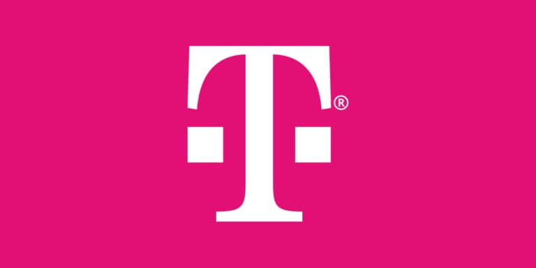 Default magenta t newroom