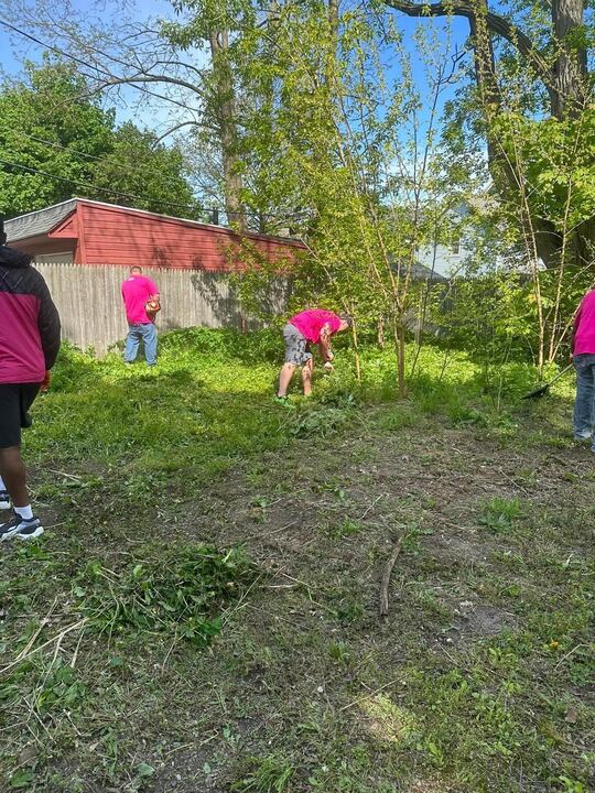 CEC Rochester employees volunteer at Center For Youth.