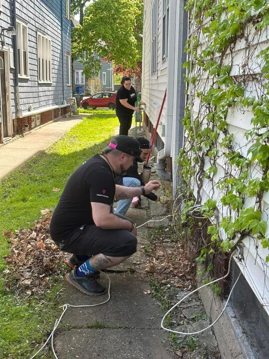 CEC Rochester employees volunteer at Center For Youth.