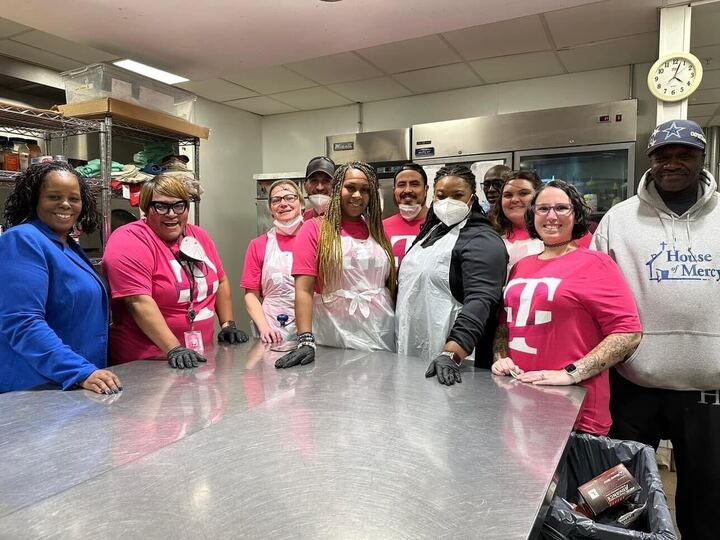 CEC Rochester employees volunteer at House of Mercy.