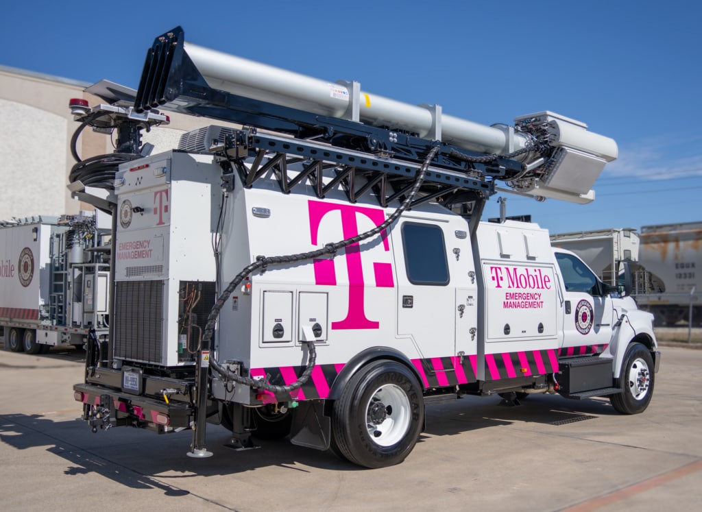 New T-Mobile Nomad XL SatCOLT