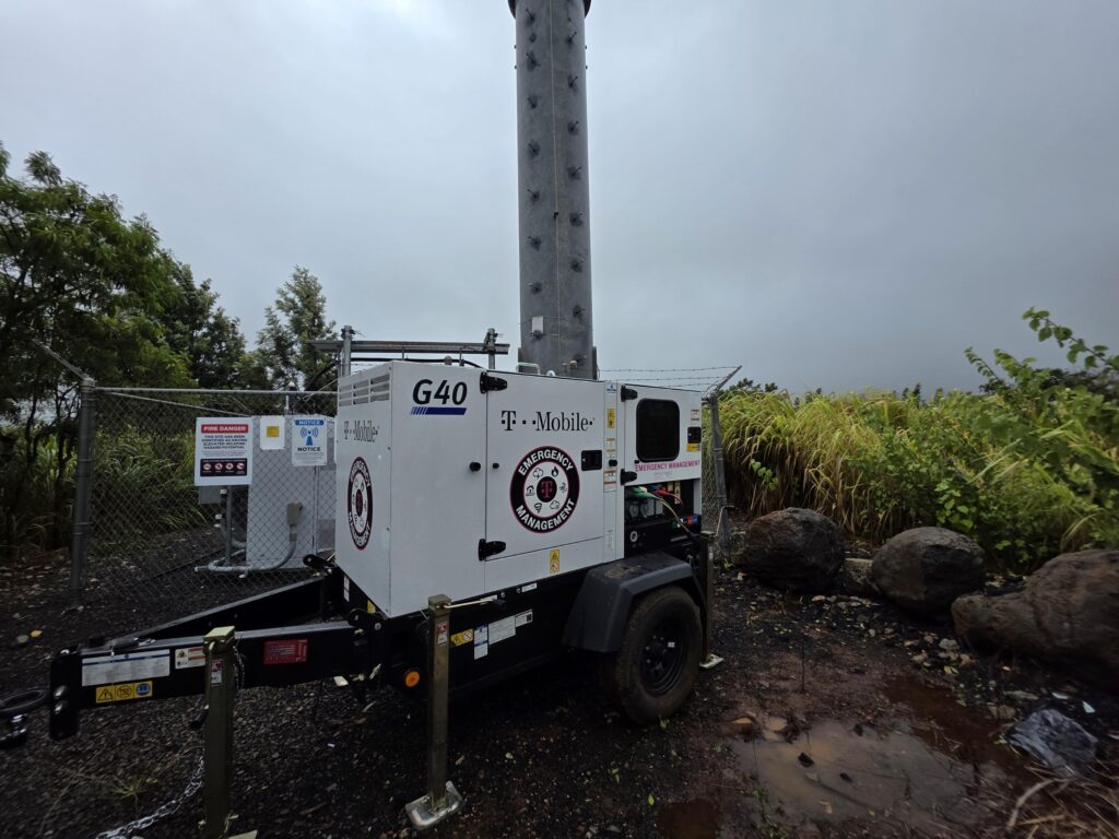 T-Mobile teams deploying portable generators in Hawaii for Storm Lala, 8/16/26
